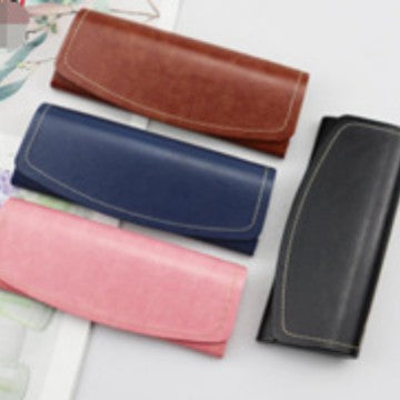 Genuine Oil Wax Leather Case - Flip-Top Unisex Anti-Pressure Outdoor